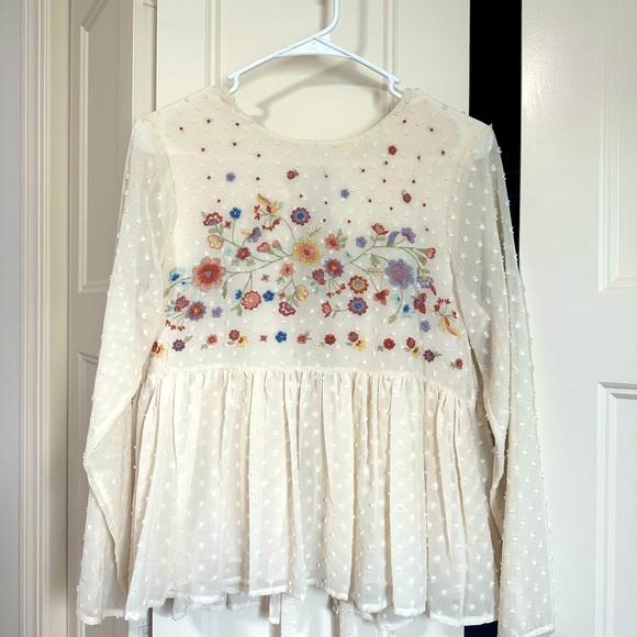 SKYLAR + JADE Tops - SKYLAR + JADE Swiss dot peplum floral embroidered blouse